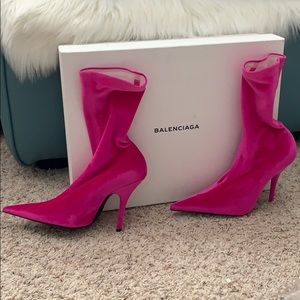 Authentic NEW Balenciaga fuchsia knife booties
